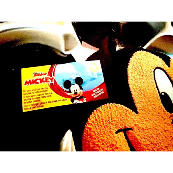 New Disney Mickey Mouse Face Silver Cake Pan - Picture 3 of 6